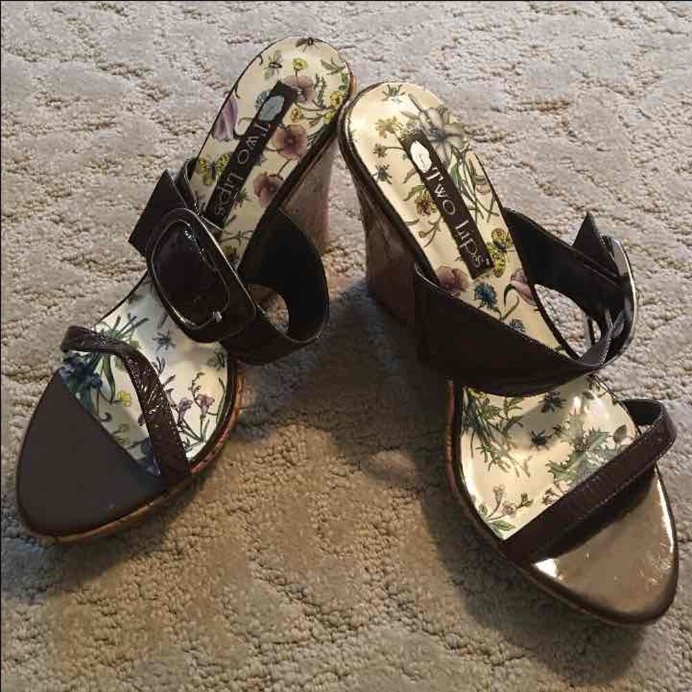 Two Lips wedges/pumps - Brown